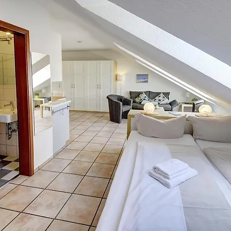 Fewo1846 Strandresidenz Wassersleben - Kleine Meerjungfrau - Komfortables Studioapartment Im Dachgeschoss Apartmán *