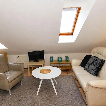 Fewo1846 Strandresidenz Wassersleben - Kleine Meerjungfrau - Komfortables Studioapartment Im Dachgeschoss Апартаменты Харрисле